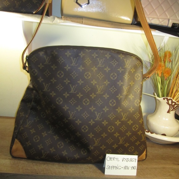 Louis Vuitton Handbags - Monogram Canvas Balade Bag